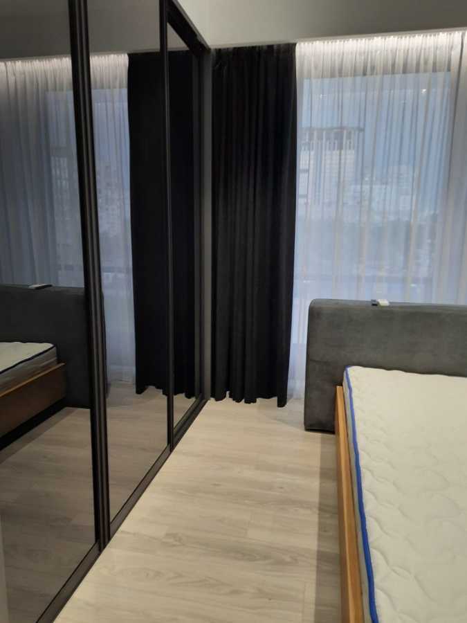 Продаж 3-кімнатної квартири 93 м², Січеславська Набережна вул., 45