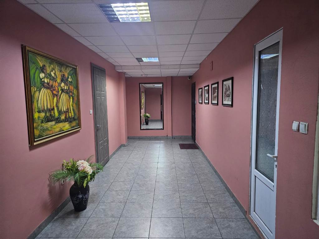 Оренда 2-кімнатної квартири 93 м², Армійська вул., 23
