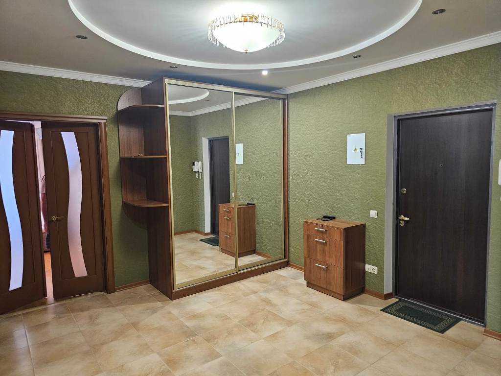 Оренда 2-кімнатної квартири 93 м², Армійська вул., 23
