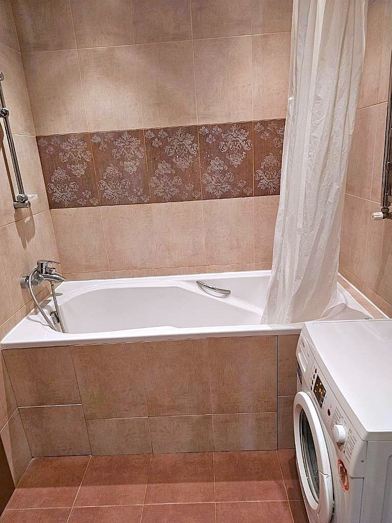 Оренда 2-кімнатної квартири 93 м², Армійська вул., 23