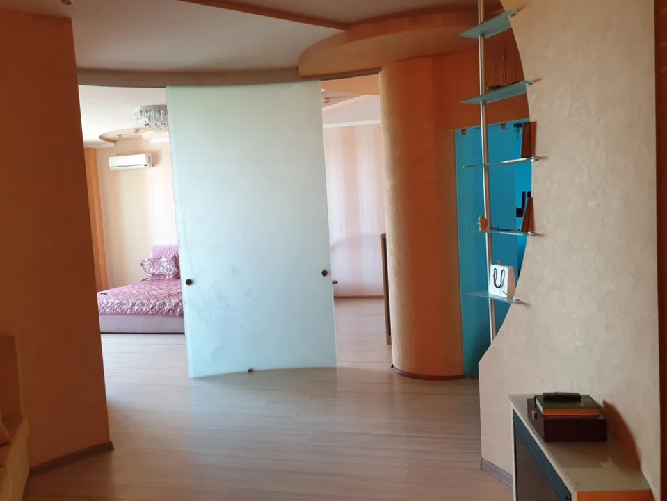 Продажа 3-комнатной квартиры 109 м², Шевченко просп.