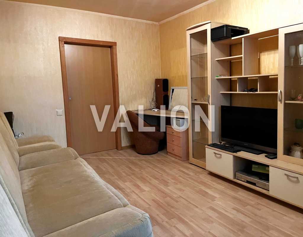 Продаж 3-кімнатної квартири 57.6 м², Курська, 18