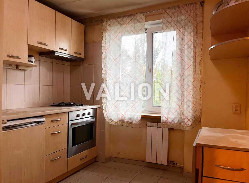 Продаж 3-кімнатної квартири 57.6 м², Курська, 18
