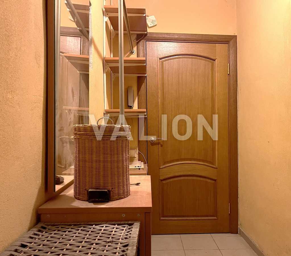 Продаж 3-кімнатної квартири 57.6 м², Курська, 18