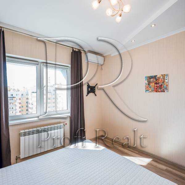 Продаж 1-кімнатної квартири 40 м², Юрія Кондратюка вул., 3