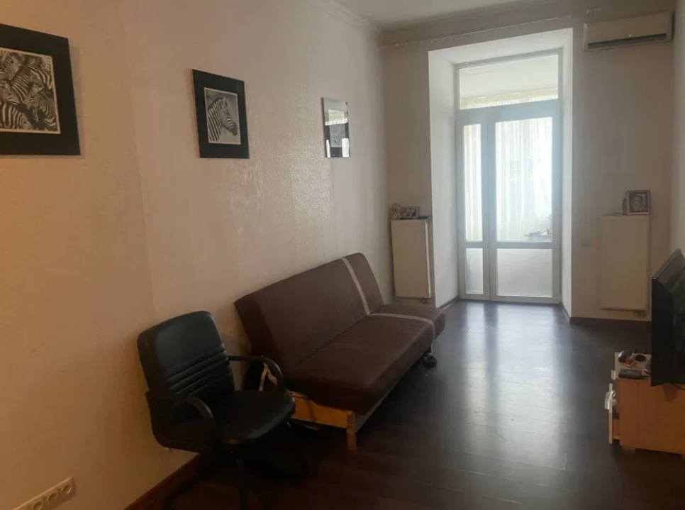 Продажа 2-комнатной квартиры 50 м², Троицкая ул.