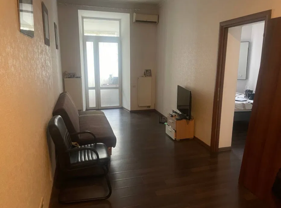 Продажа 2-комнатной квартиры 50 м², Троицкая ул.