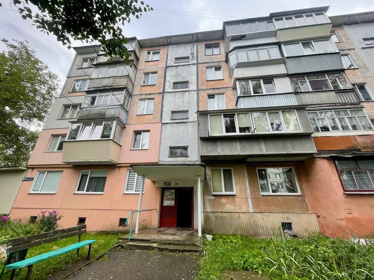 Продажа 4-комнатной квартиры 61.5 м², Попова ул.