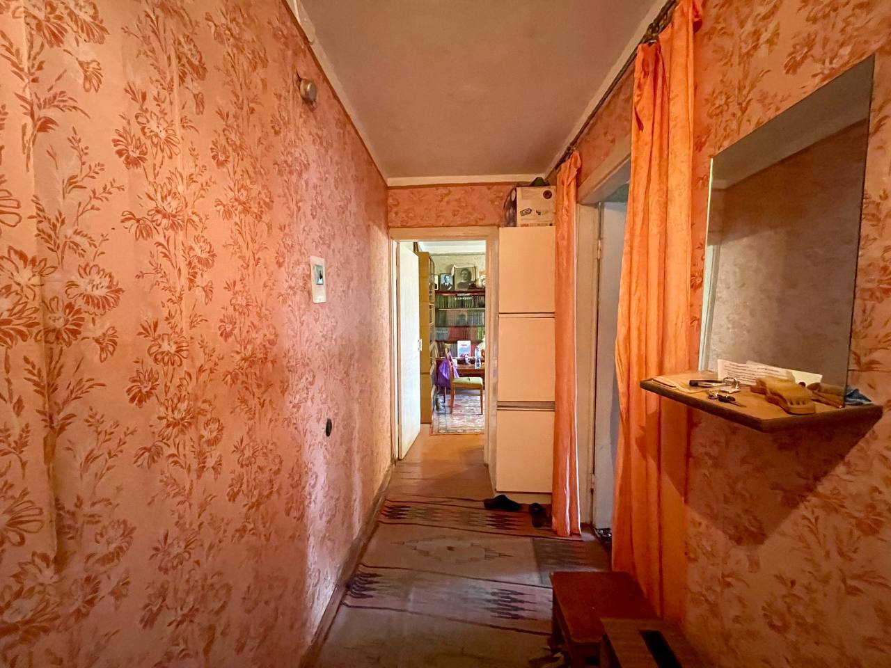 Продажа 4-комнатной квартиры 61.5 м², Попова ул.