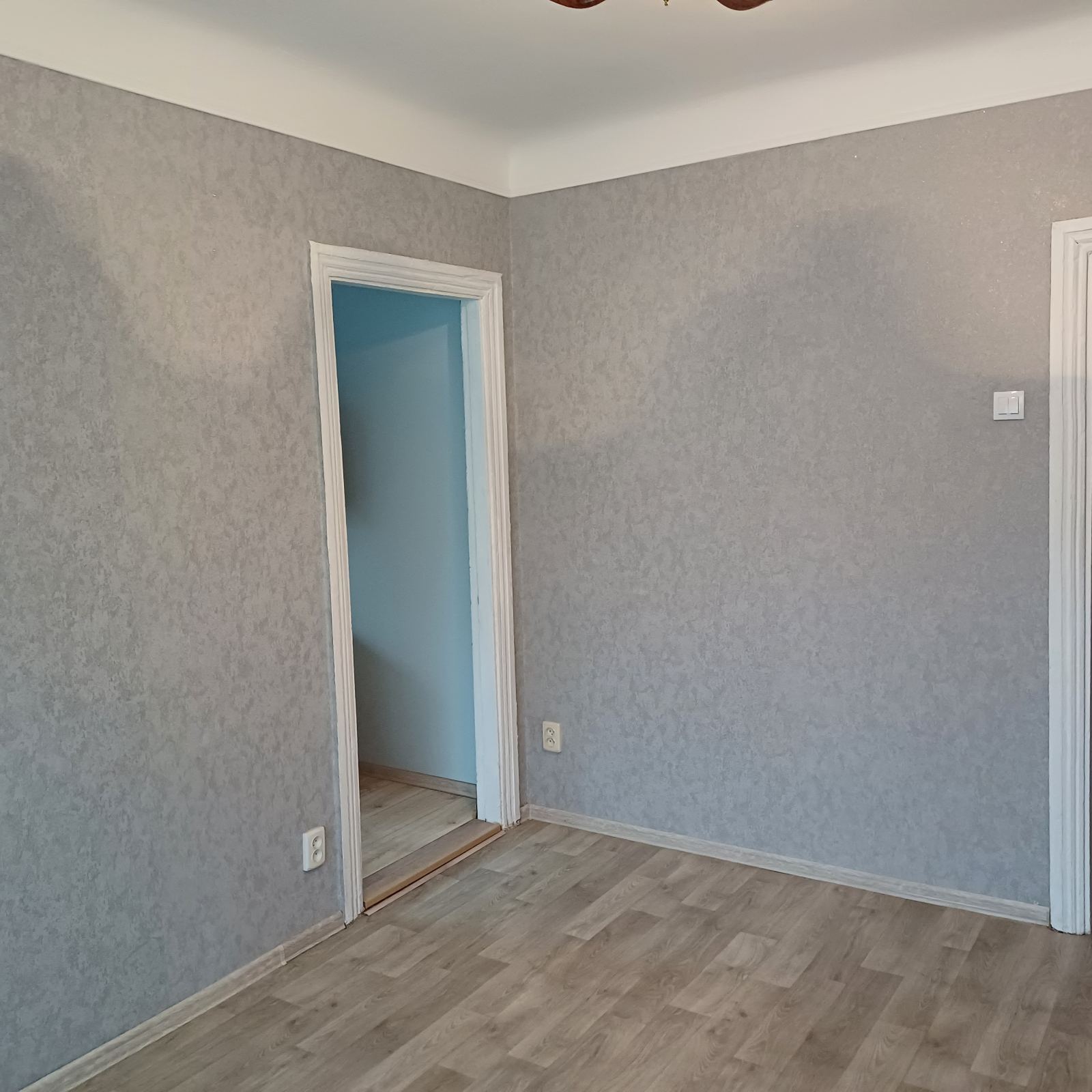 Продаж 2-кімнатної квартири 32 м², Перемоги просп., 103А