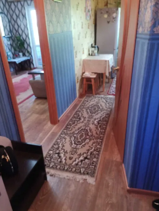 Продаж 2-кімнатної квартири 45 м², Кармена Романа вул.
