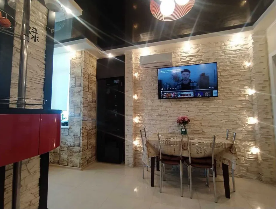 Продажа 2-комнатной квартиры 63 м², Разумовская ул.