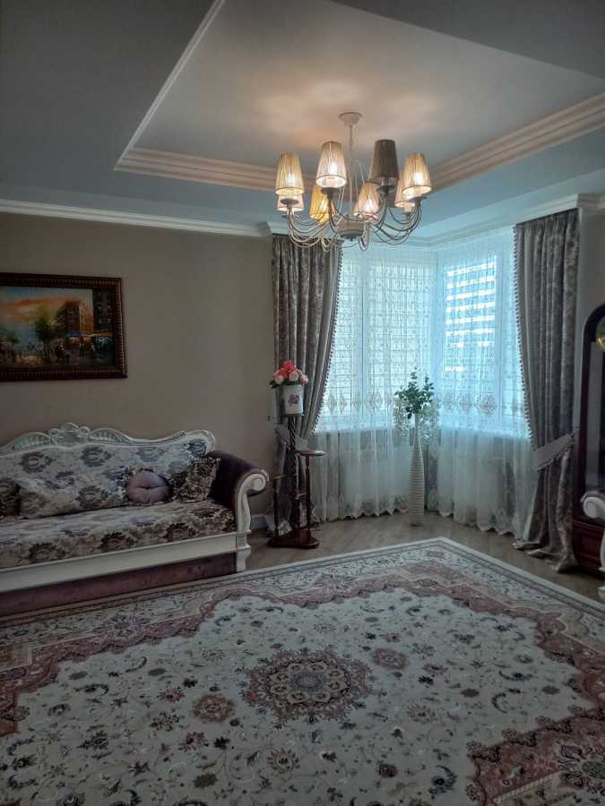 Аренда 2-комнатной квартиры 85 м², Ушинского ул., 14Б