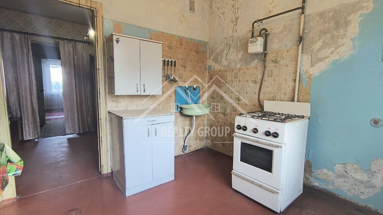 Продажа 3-комнатной квартиры 63.5 м², Нарвская ул., 11