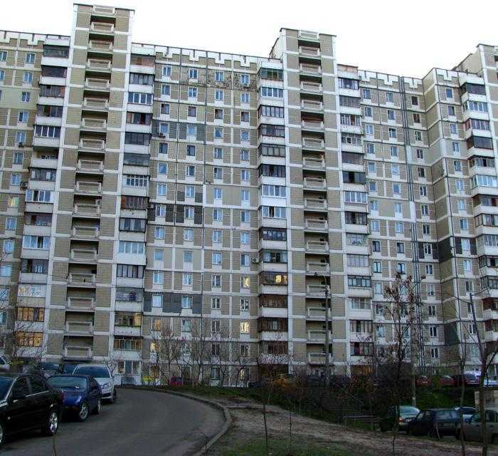 Продаж 3-кімнатної квартири 85 м², Срібнокільська вул., 8