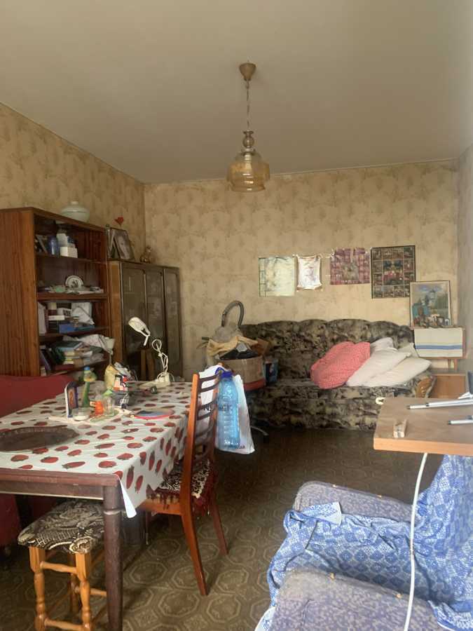 Продаж 3-кімнатної квартири 85 м², Срібнокільська вул., 8