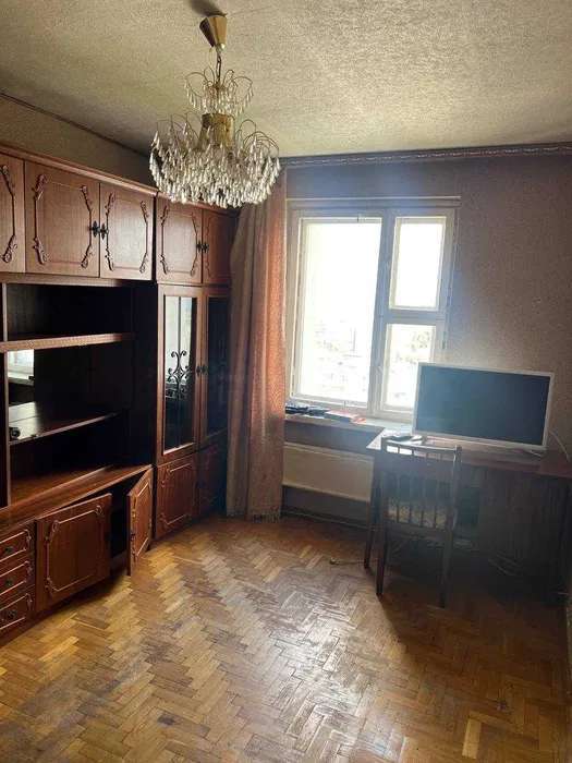 Продажа 2-комнатной квартиры 55.6 м², Днепровская наб., 13