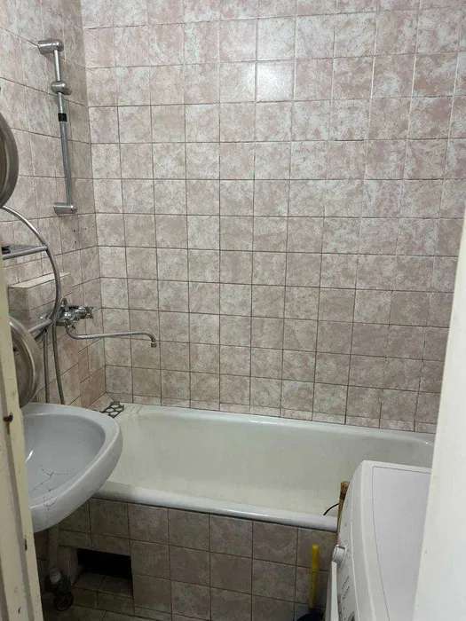 Продажа 2-комнатной квартиры 55.6 м², Днепровская наб., 13