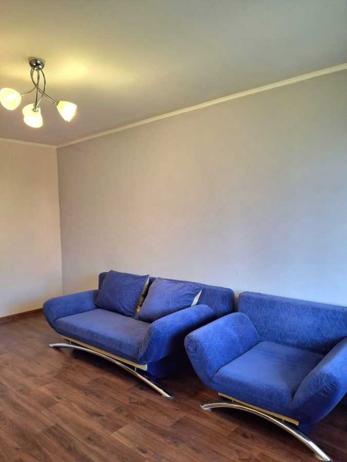 Продаж 2-кімнатної квартири 50 м², Здолбунівська вул., 3