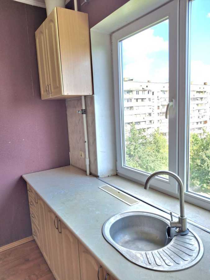 Продаж 2-кімнатної квартири 50 м², Здолбунівська вул., 3