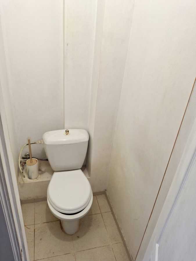 Продаж 2-кімнатної квартири 50 м², Здолбунівська вул., 3