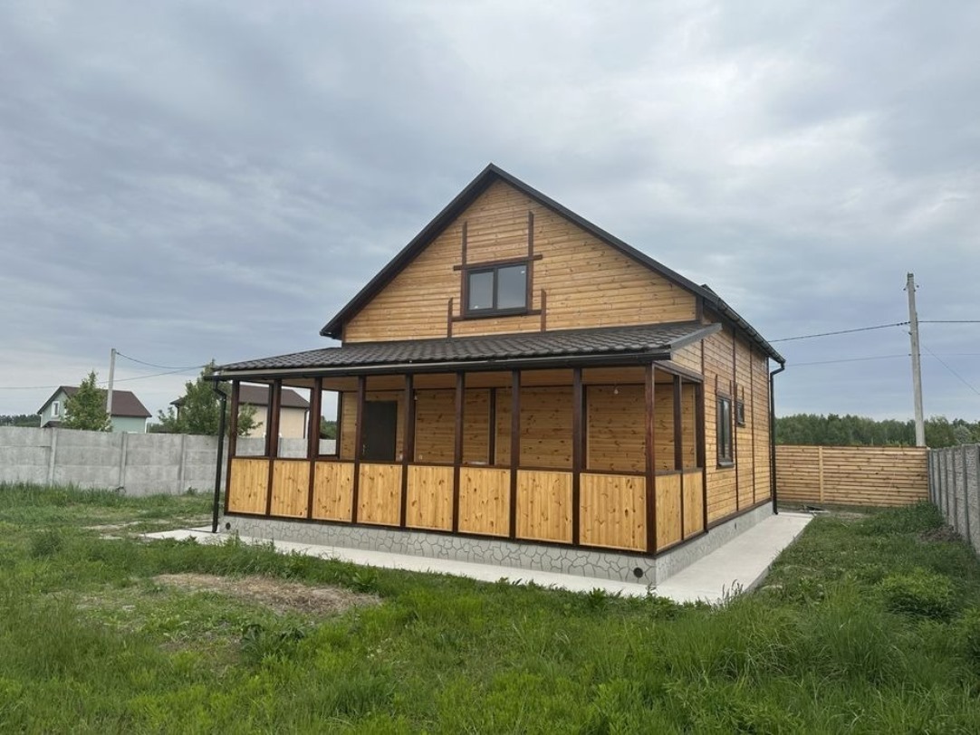 Продаж будинку 128 м²