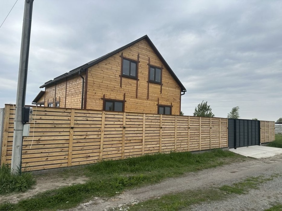 Продаж будинку 128 м²
