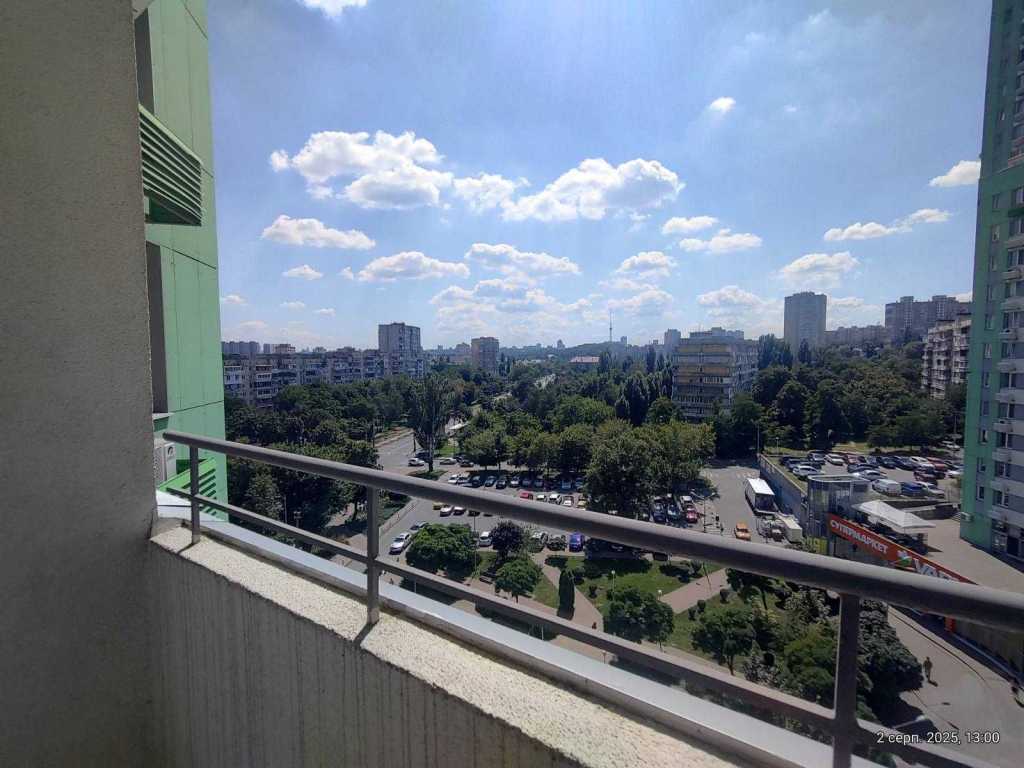 Продаж 2-кімнатної квартири 55 м², Вишгородська вул., 45/4