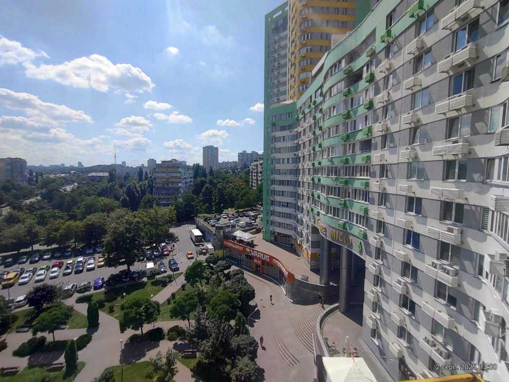 Продаж 2-кімнатної квартири 55 м², Вишгородська вул., 45/4