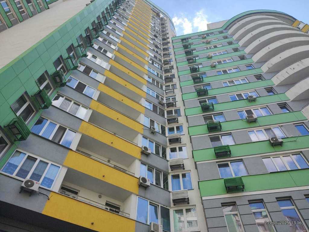 Продаж 2-кімнатної квартири 55 м², Вишгородська вул., 45/4