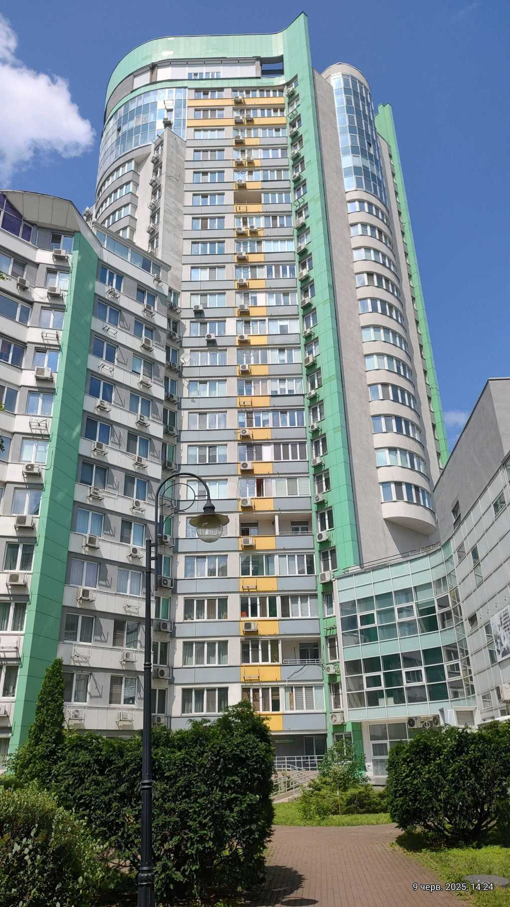 Продаж 1-кімнатної квартири 54 м², Вишгородська вул., 45/4