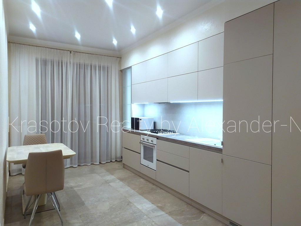 Оренда 1-кімнатної квартири 45 м², Віце-адмірала Азарова вул., 6