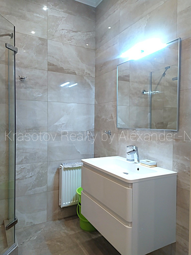 Оренда 1-кімнатної квартири 45 м², Віце-адмірала Азарова вул., 6