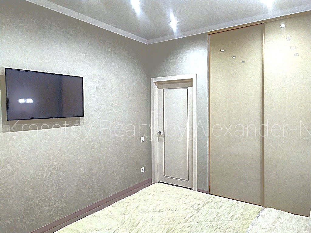 Оренда 1-кімнатної квартири 45 м², Віце-адмірала Азарова вул., 6