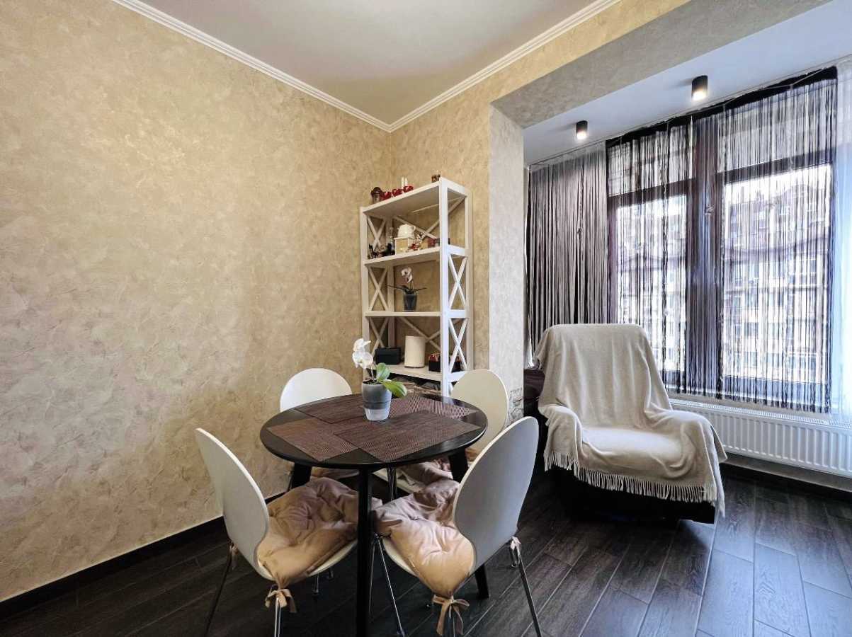 Продаж 1-кімнатної квартири 36 м², Леоніда Каденюка, 22