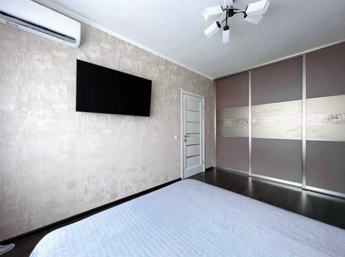 Продаж 1-кімнатної квартири 36 м², Леоніда Каденюка, 22