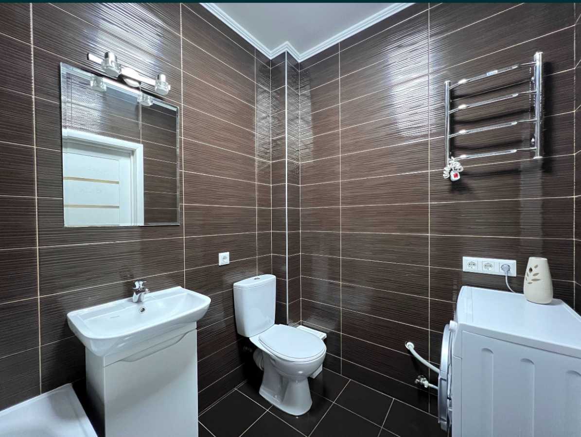 Продаж 1-кімнатної квартири 36 м², Леоніда Каденюка, 22
