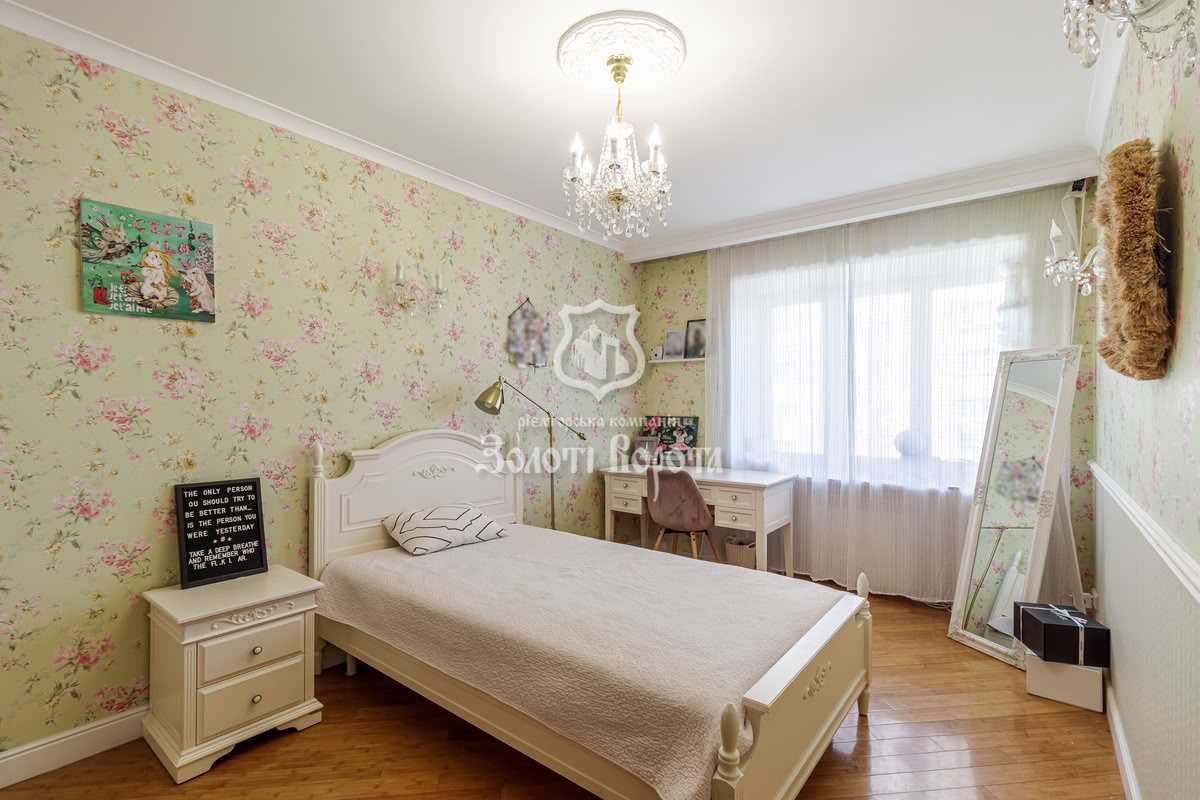 Продажа 4-комнатной квартиры 163.4 м², Героев Сталинграда просп., 14Г