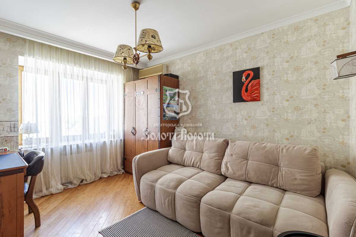 Продажа 4-комнатной квартиры 163.4 м², Героев Сталинграда просп., 14Г
