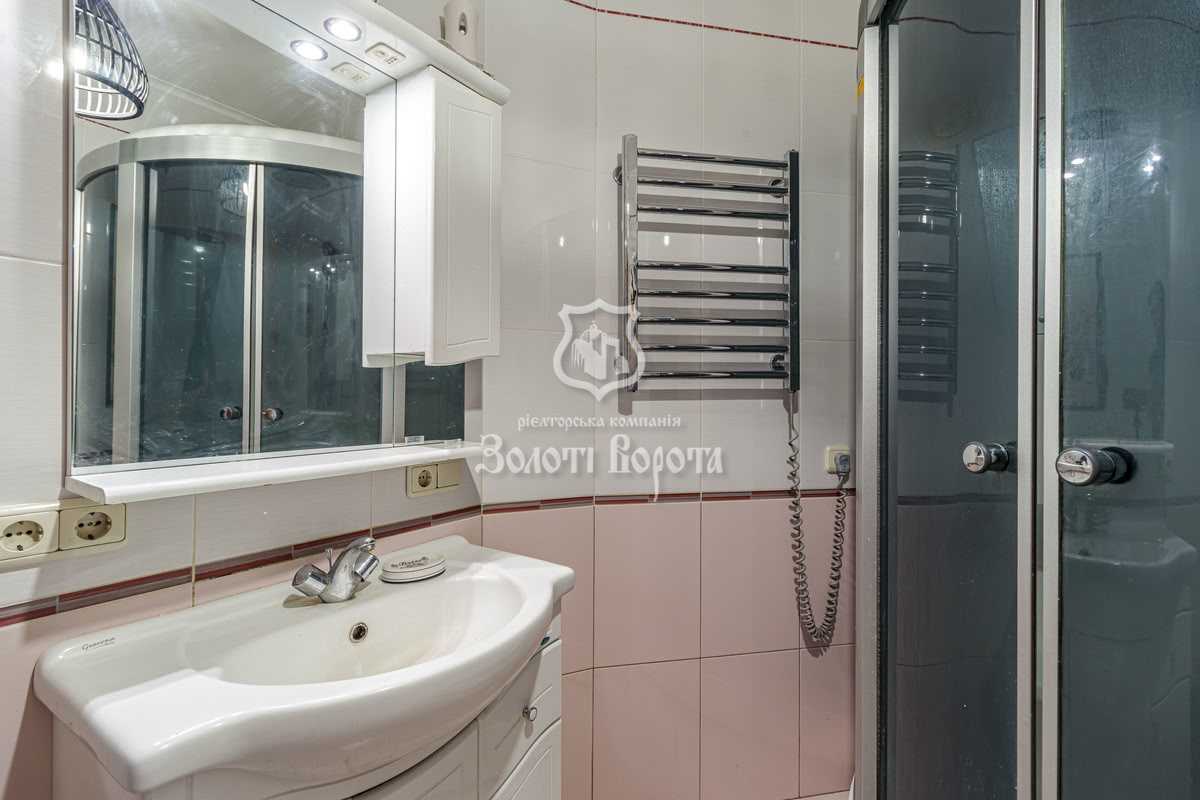 Продажа 4-комнатной квартиры 163.4 м², Героев Сталинграда просп., 14Г