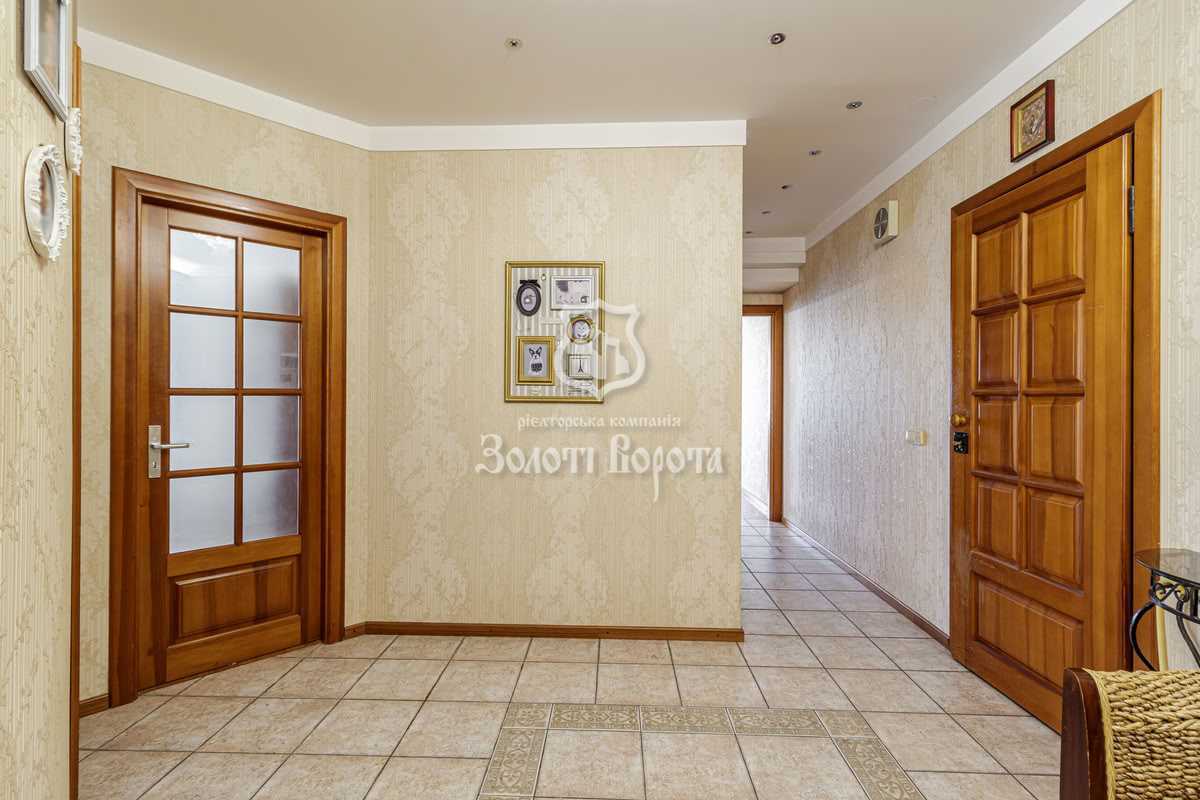 Продажа 4-комнатной квартиры 163.4 м², Героев Сталинграда просп., 14Г