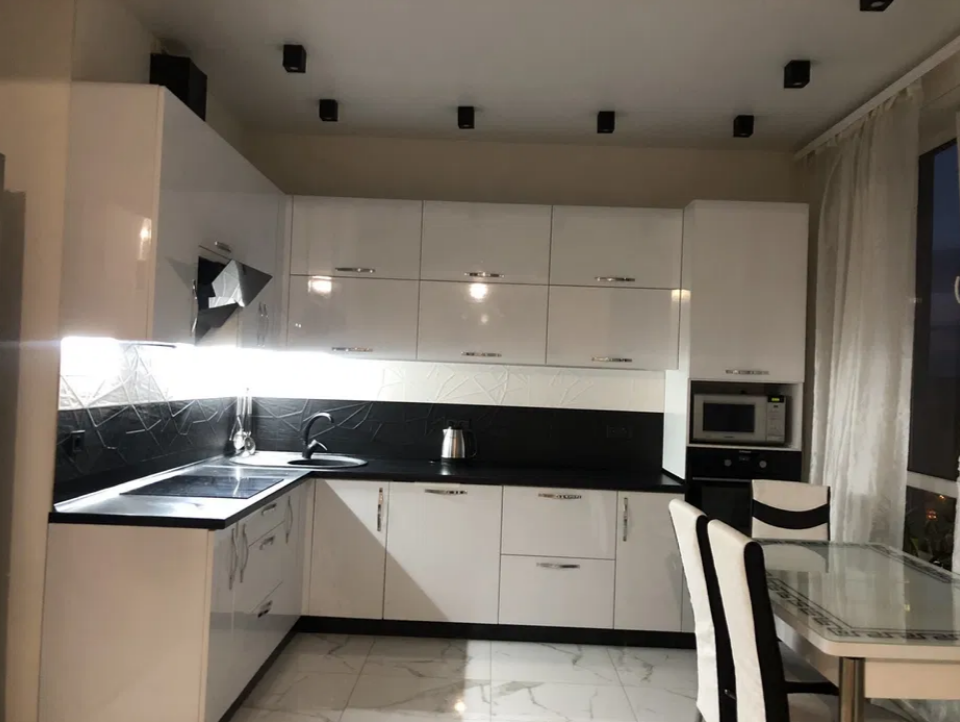 Продажа 3-комнатной квартиры 86 м², Толбухина ул.