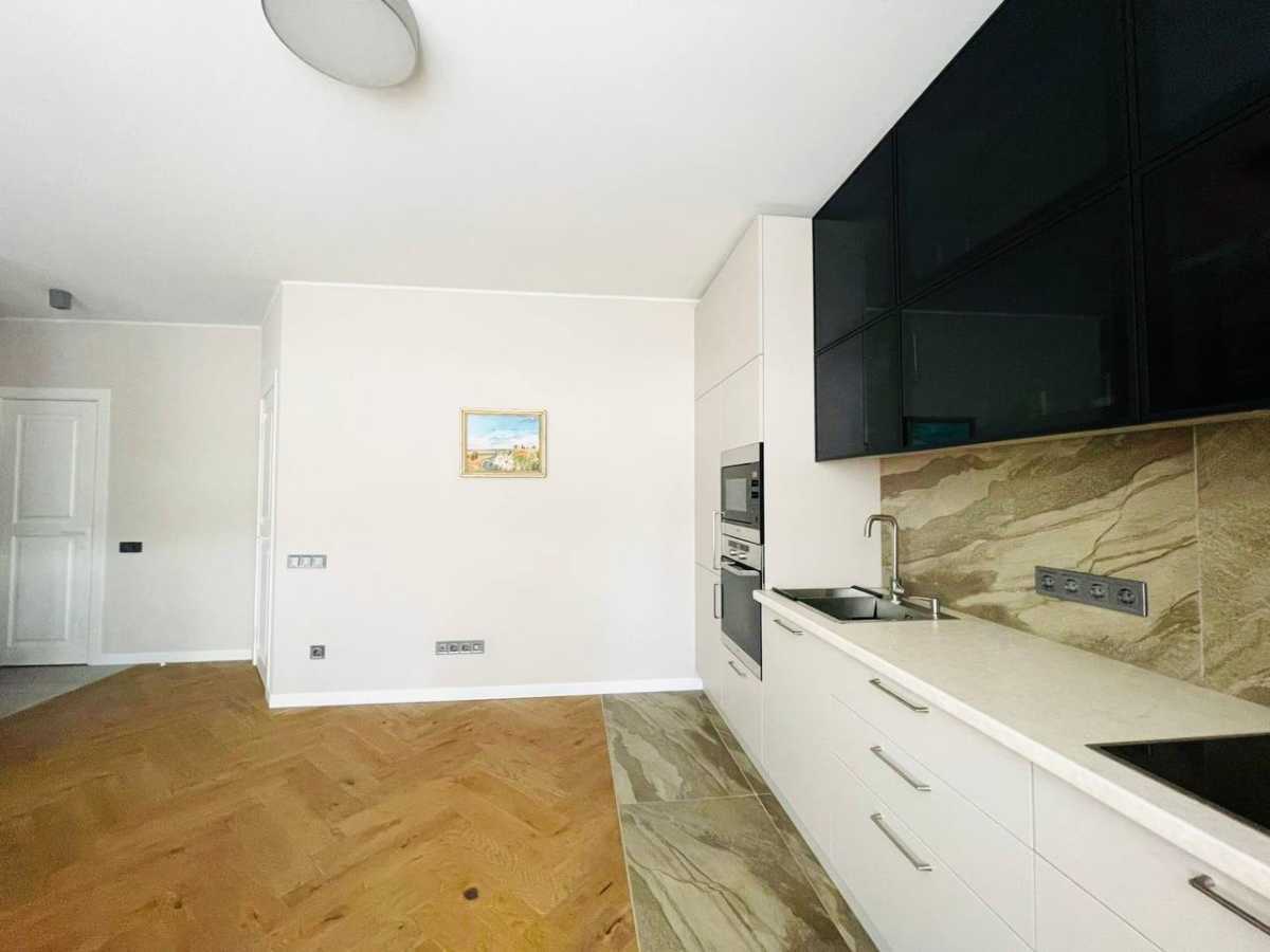 Продажа 1-комнатной квартиры 51 м², Степана Бандеры просп., 27