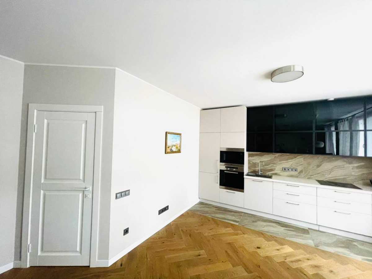 Продажа 1-комнатной квартиры 51 м², Степана Бандеры просп., 27