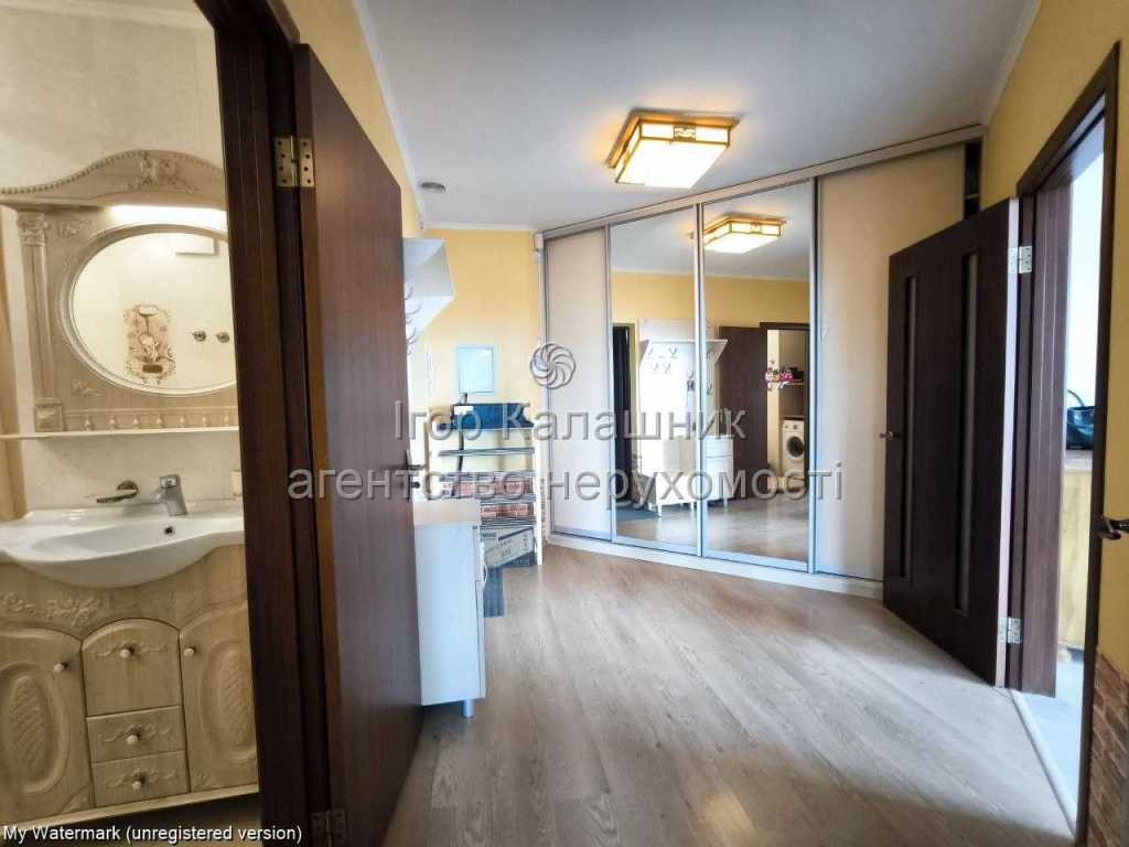 Продажа 1-комнатной квартиры 57 м², Вышгородская ул., 45А/2