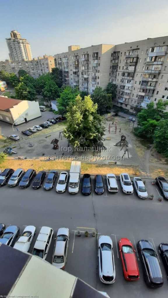 Продажа 2-комнатной квартиры 63.6 м², Бориспольская ул., 6