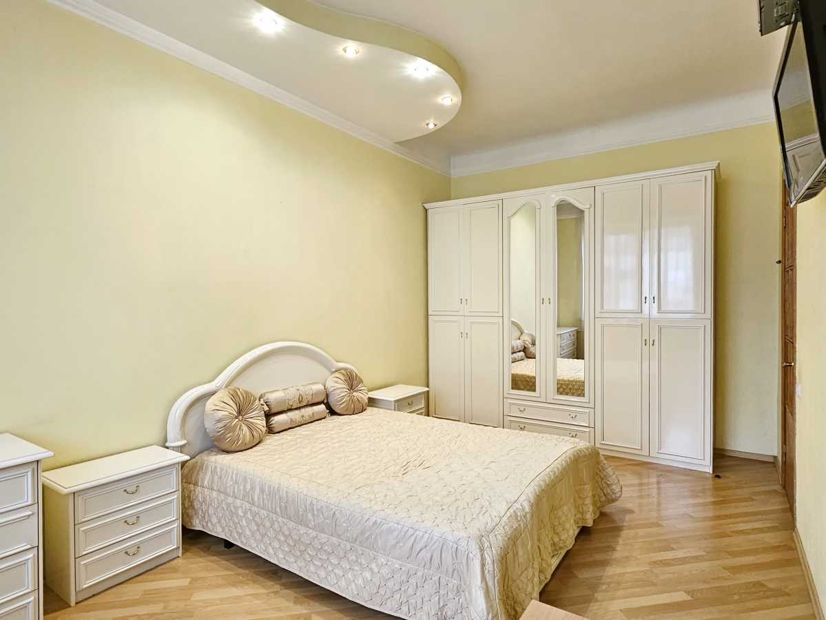 Аренда 2-комнатной квартиры 70 м², Большая Васильковская ул., 132