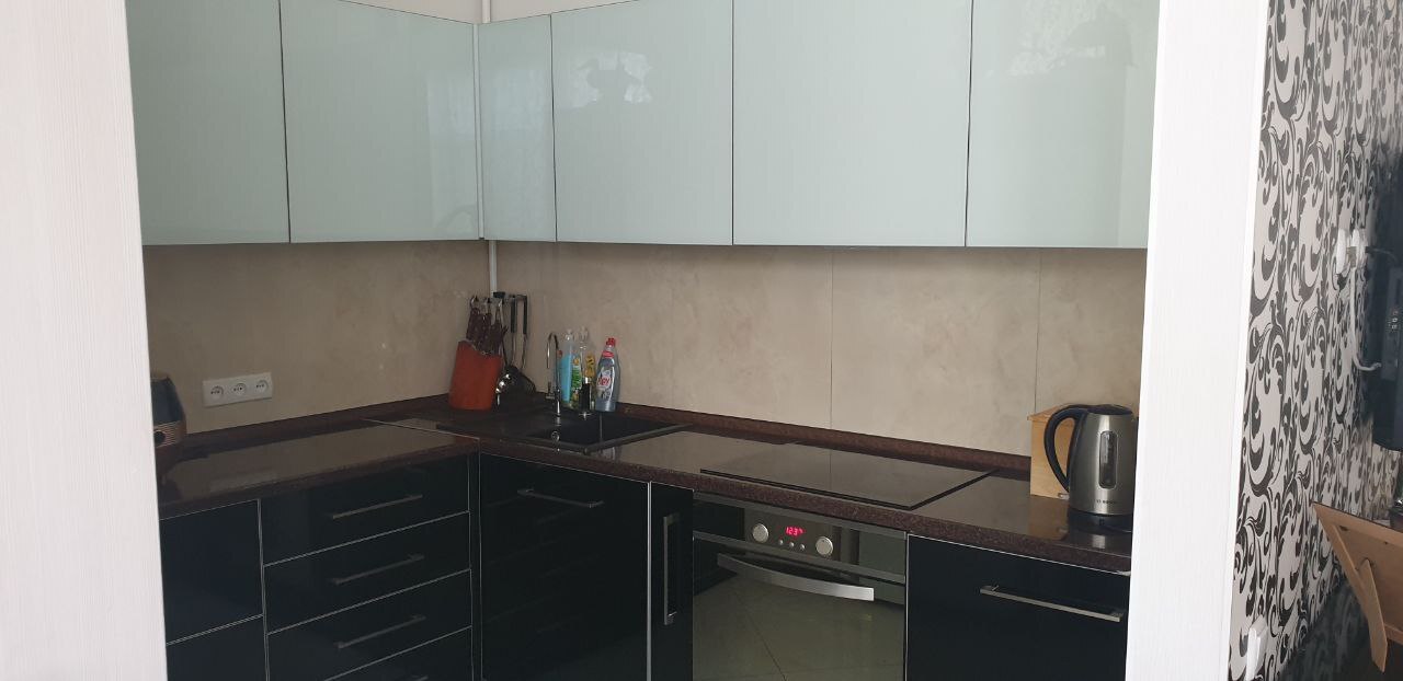 Продаж 2-кімнатної квартири 88 м², Сумська вул., 77/79