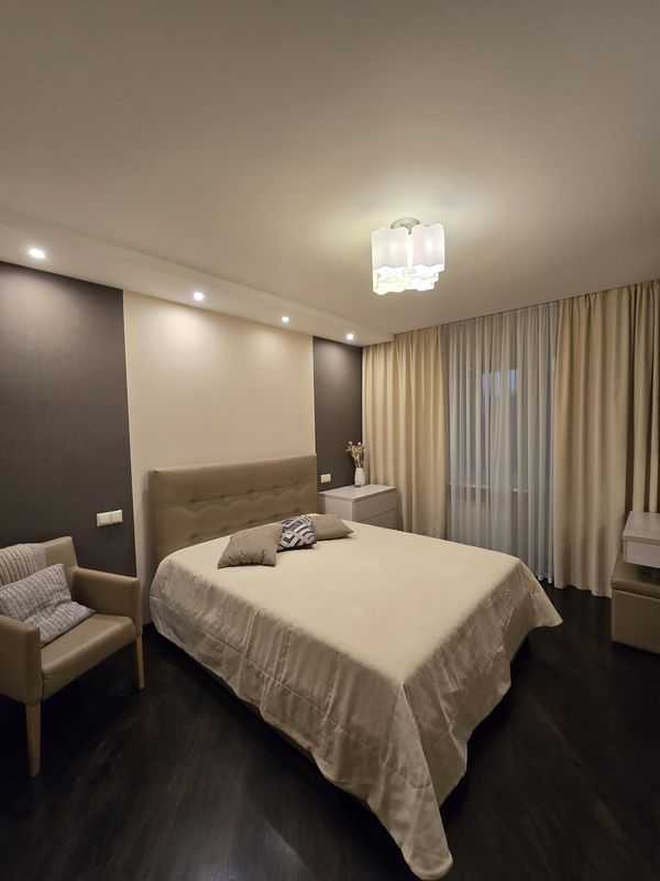 Продажа 2-комнатной квартиры 75 м², Василия Порика просп., 9