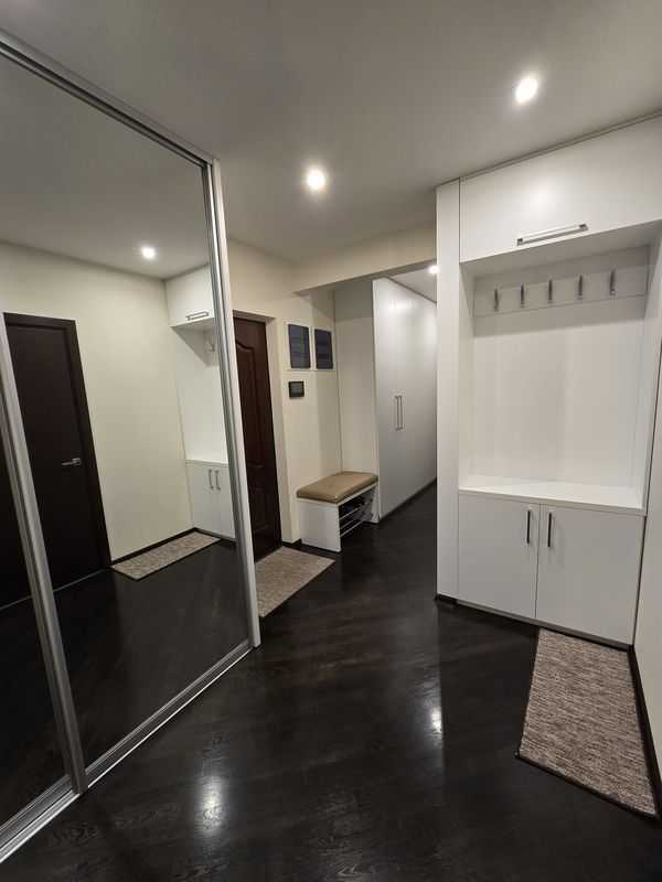 Продажа 2-комнатной квартиры 75 м², Василия Порика просп., 9